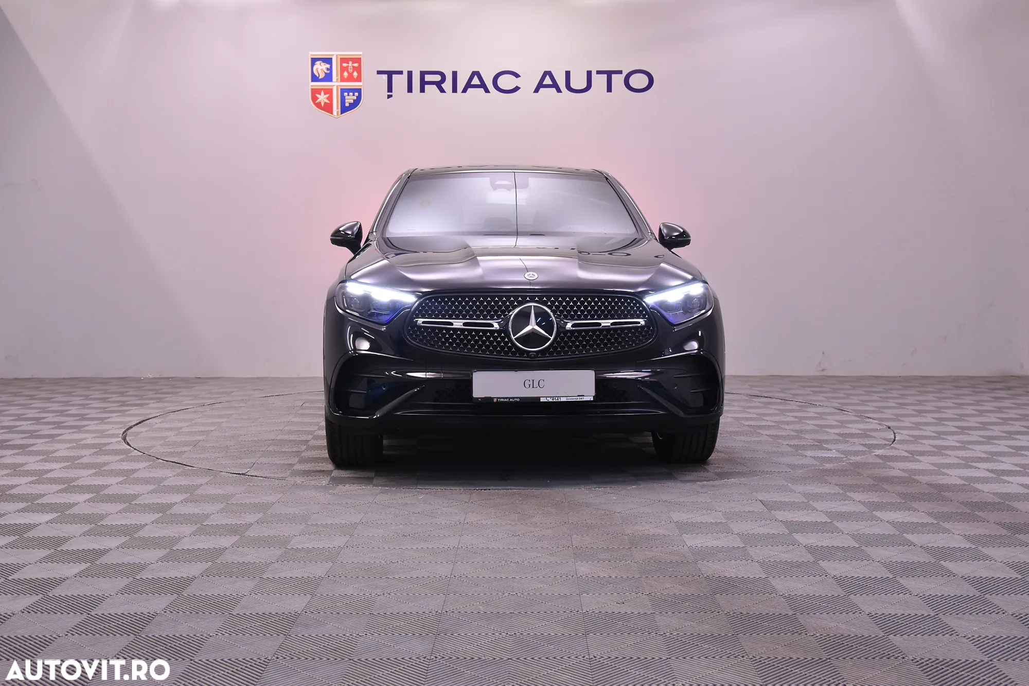 Mercedes-Benz GLC 300 4MATIC MHEV - 8