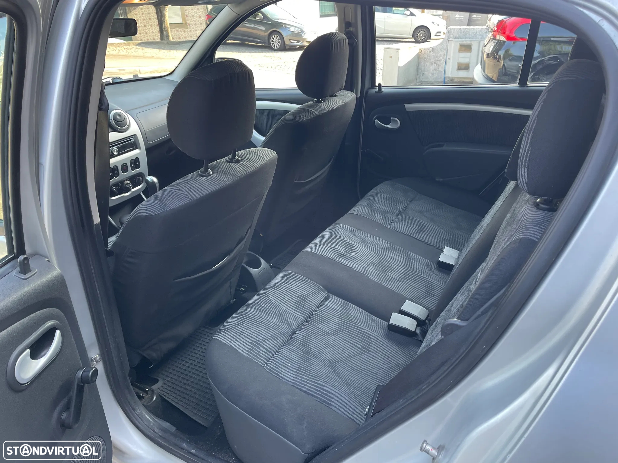 Dacia Sandero 1.2 16V Comfort - 19