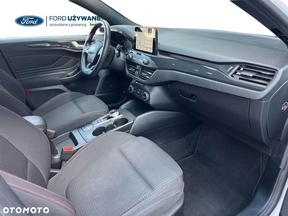 Ford Focus Turnier 1.5 EcoBlue Start-Stopp-System ST-LINE - 10