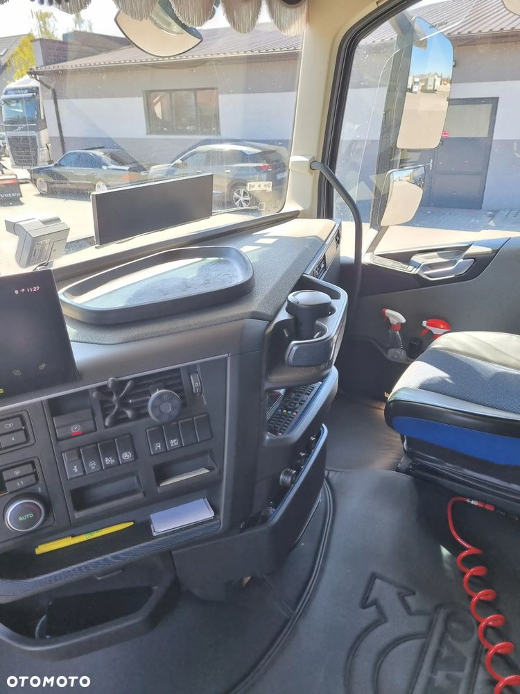 Volvo FH4 - 15