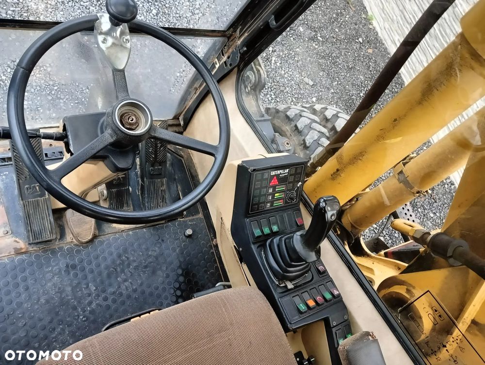 Caterpillar M312 - 13