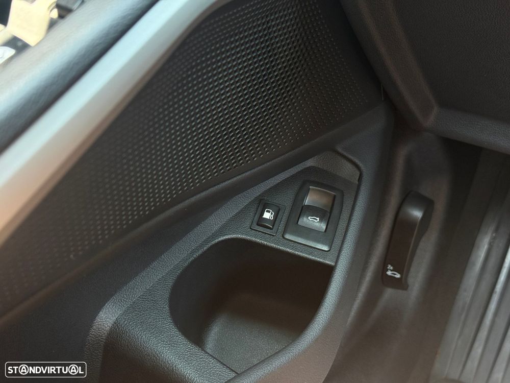 BMW 330 e Pack M Auto - 19