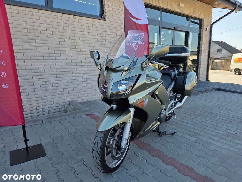 Yamaha FJR - 2