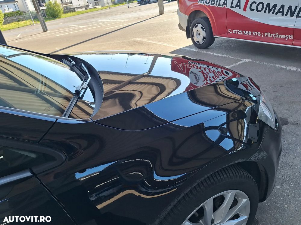 Volkswagen Golf 1.6 TDI DPF BMT Highline - 17