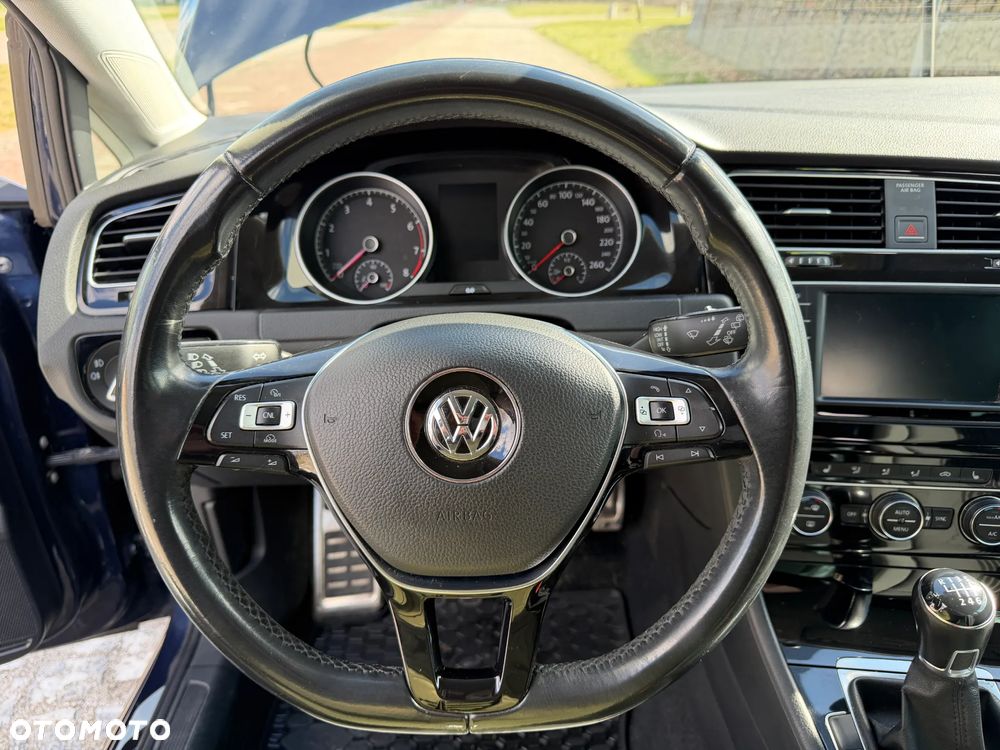 Volkswagen Golf 1.2 TSI BlueMotion Technology Allstar - 27