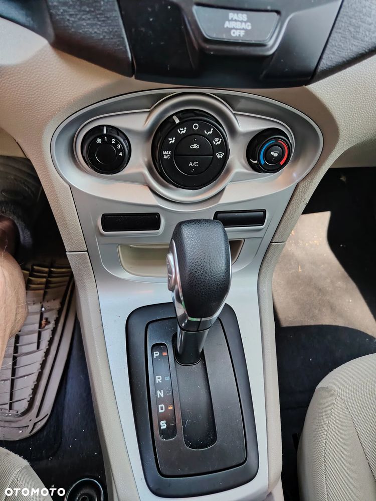 Ford Fiesta - 3