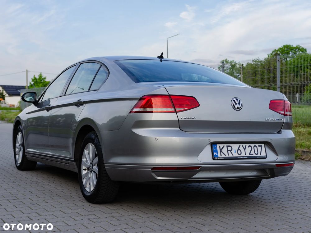 Volkswagen Passat 2.0 TDI SCR Comfortline - 6
