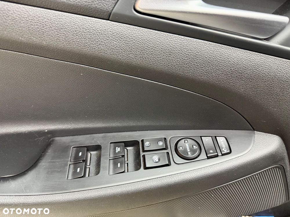 Hyundai Tucson 1.7 CRDI BlueDrive Comfort 2WD DCT - 13