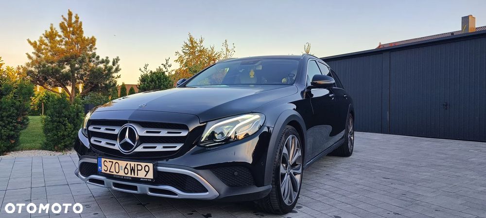 Mercedes-Benz Klasa E 220 d 4-Matic All-Terrain - 2