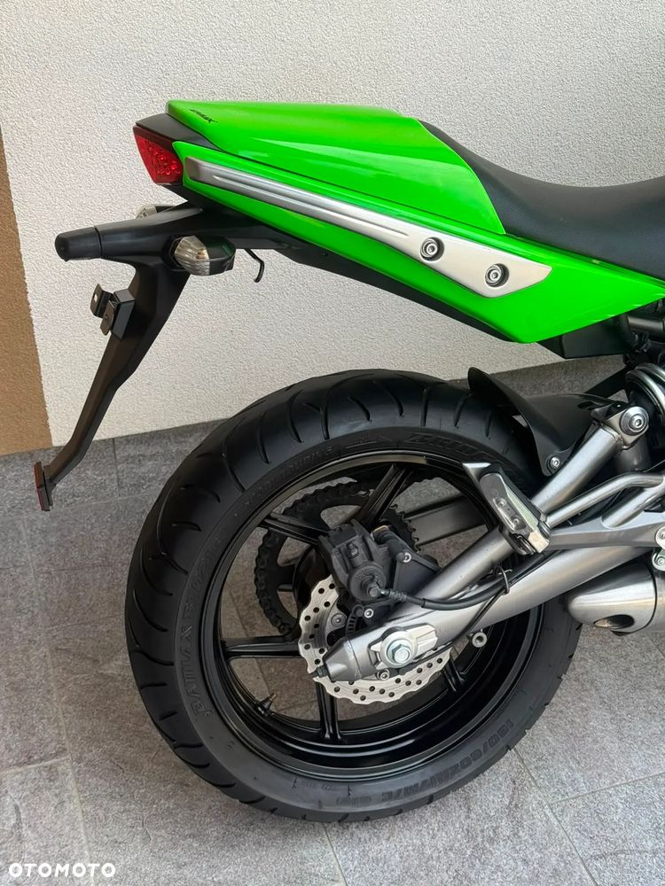 Kawasaki ER - 4