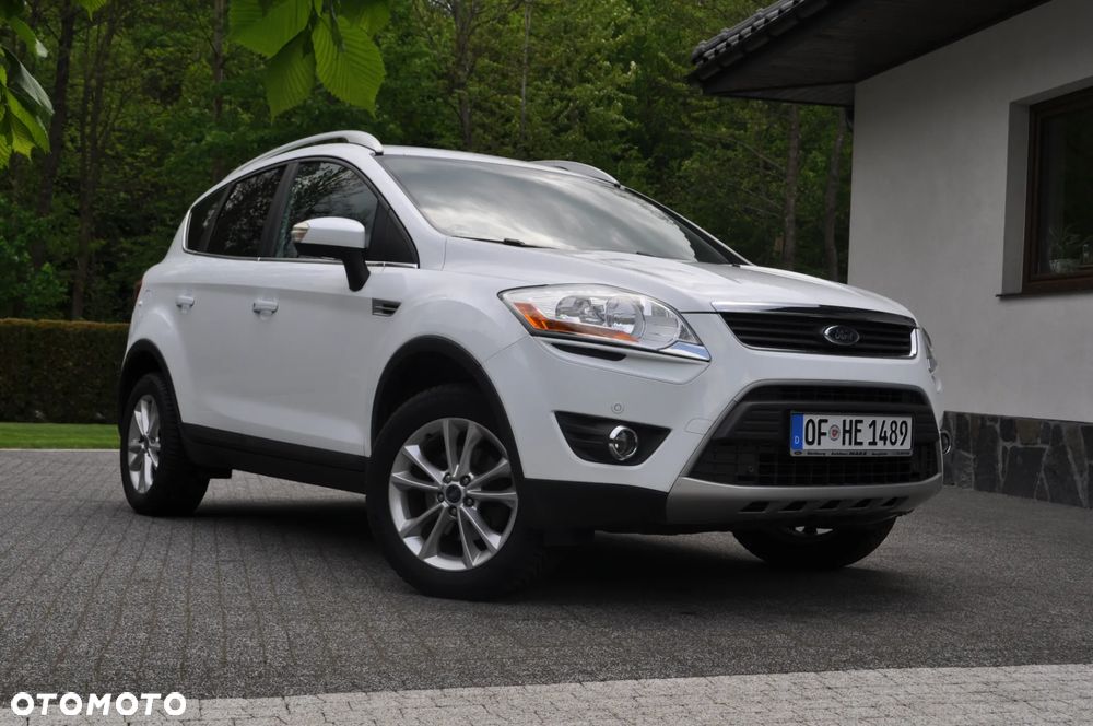 Ford Kuga 2.0 TDCi 2x4 Titanium - 2