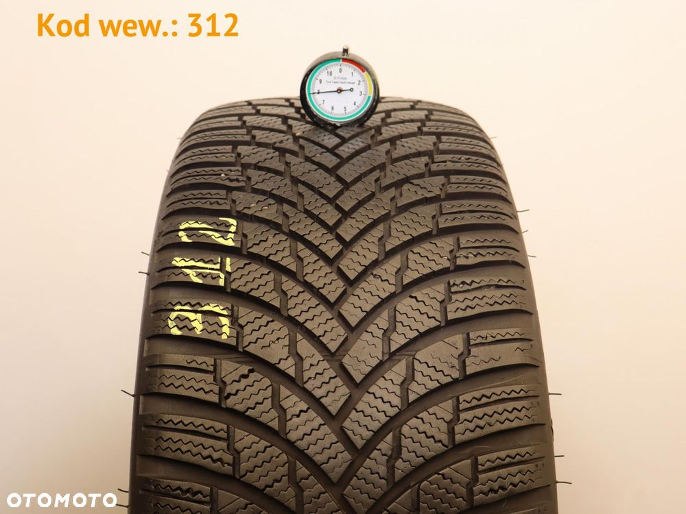 Firestone Winterhawk 4 - 225/40 R18 - 1