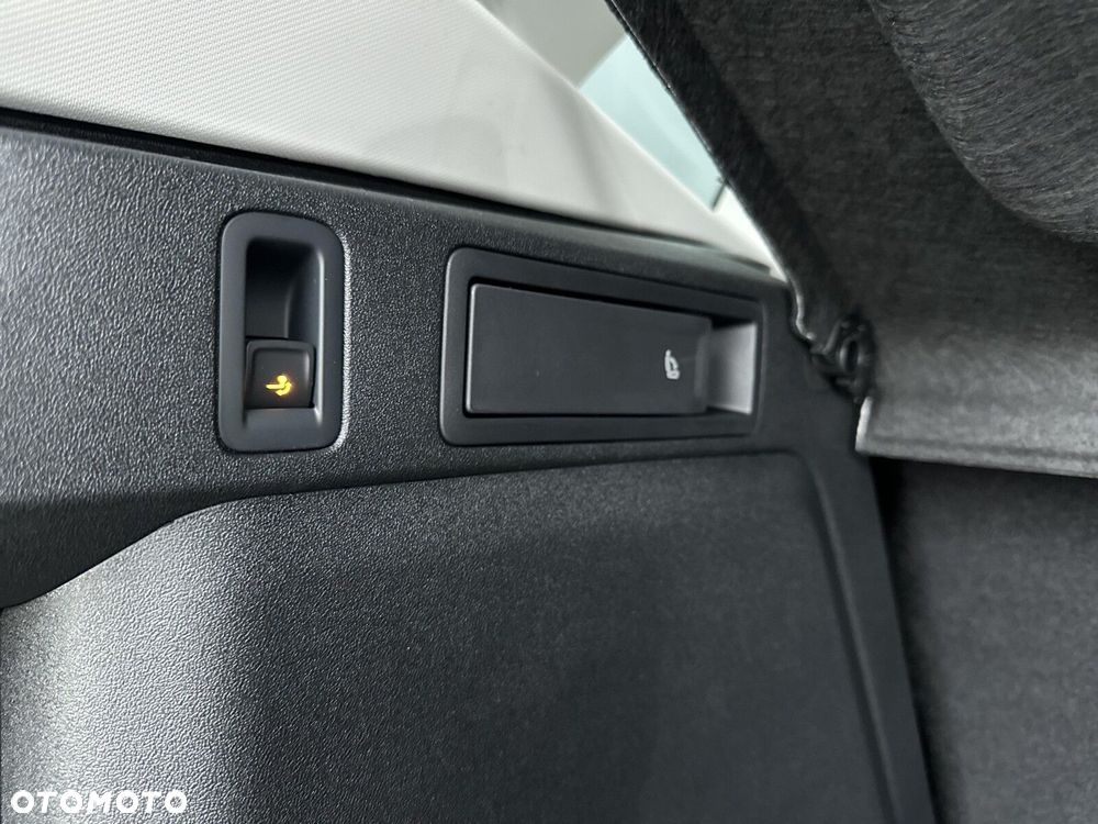 Volkswagen Tiguan - 21