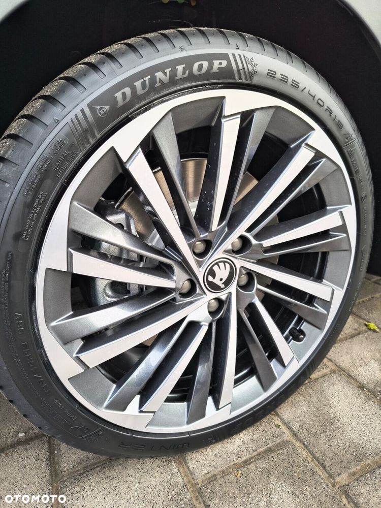 Skoda Superb - 11