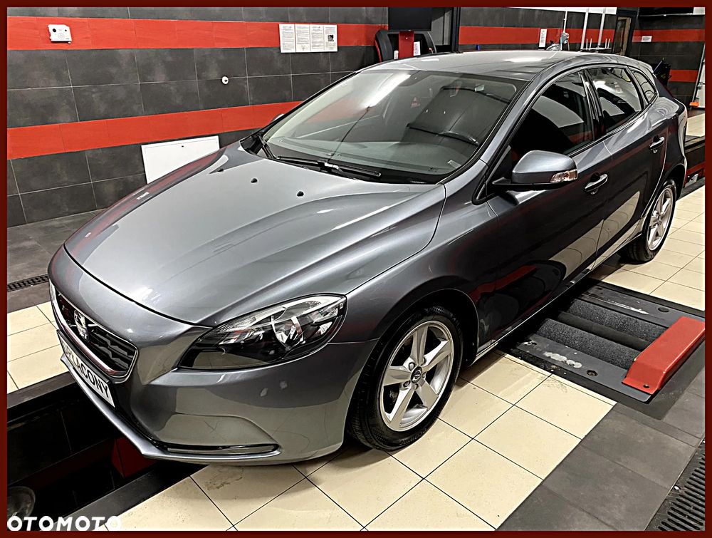 Volvo V40 D2 Powershift Summum - 1