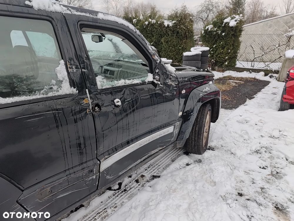 Jeep Cherokee 2.8 CRD Limited - 28