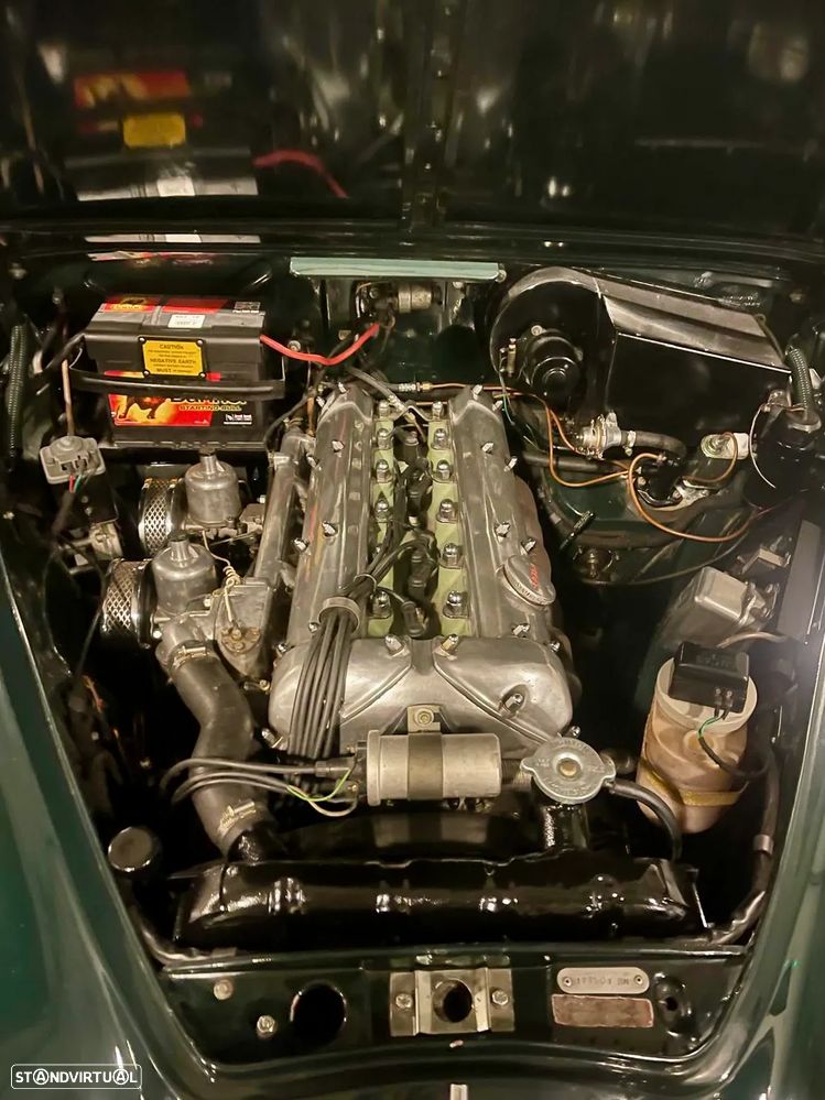 Jaguar MK II - 15