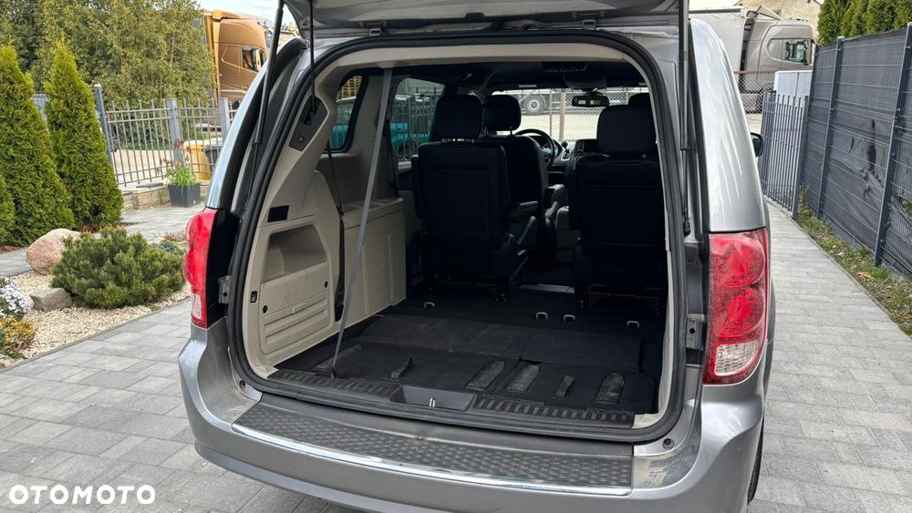 Dodge Grand Caravan 3.6 R/T - 16