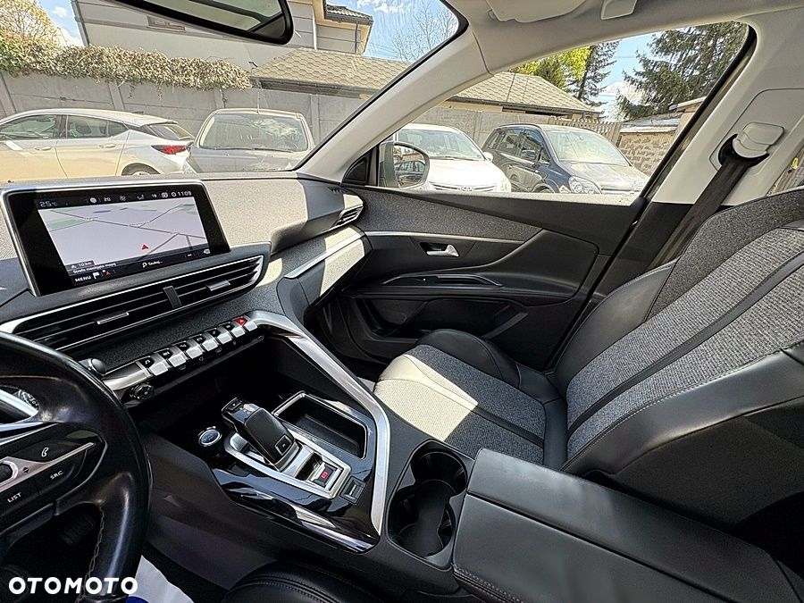 Peugeot 5008 BlueHDi 120 EAT6 Allure - 16