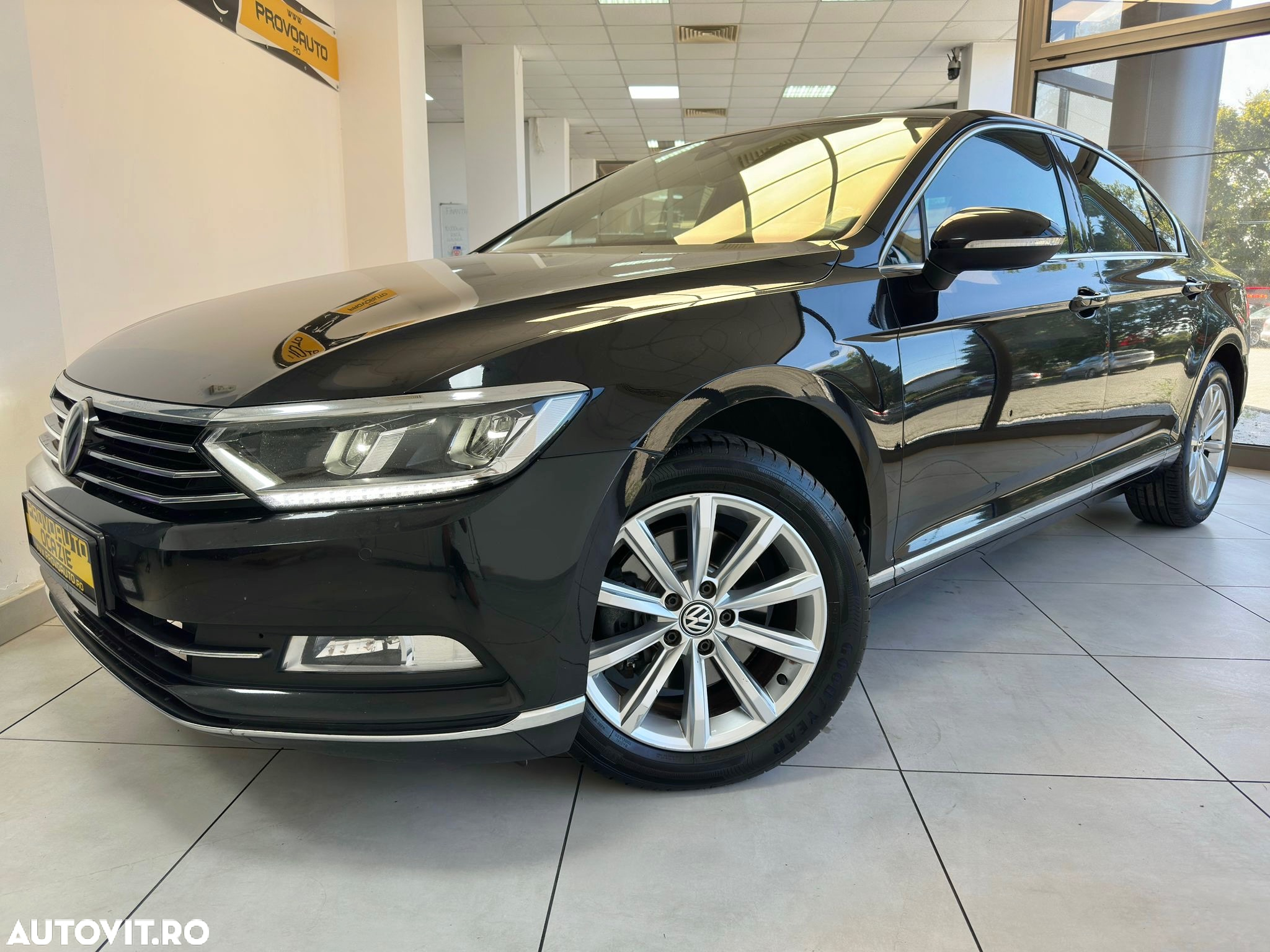 Volkswagen Passat Variant 2.0 TDI DSG Highline - 2