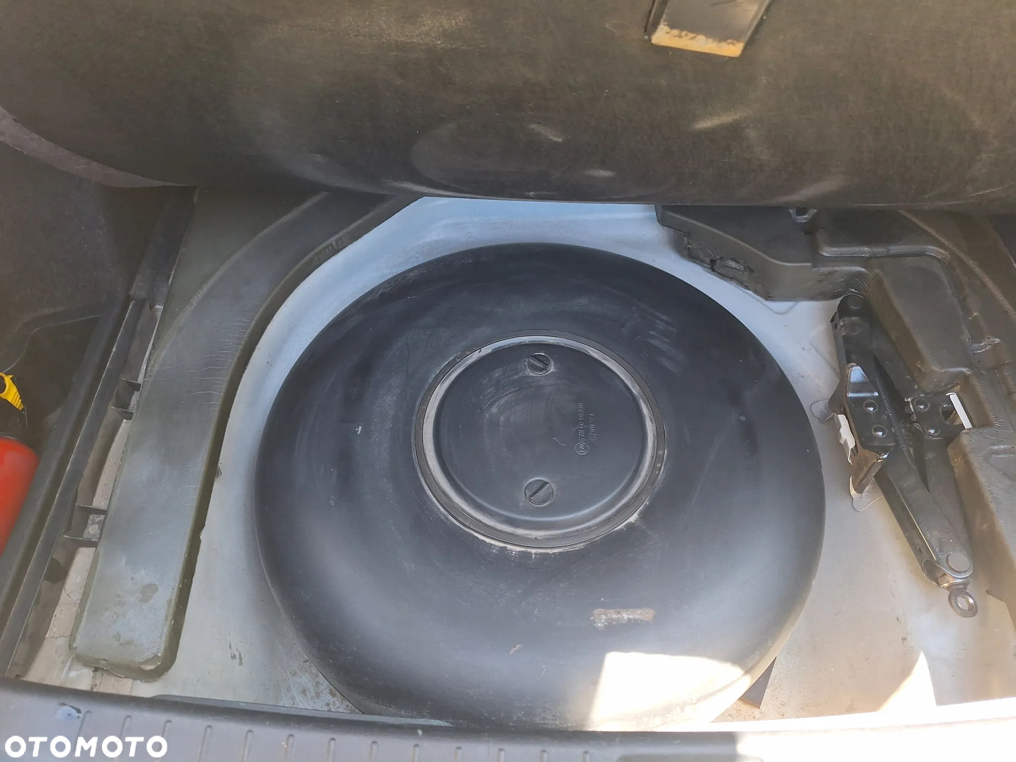 Toyota Avensis 1.8 VVT-i Luna - 6