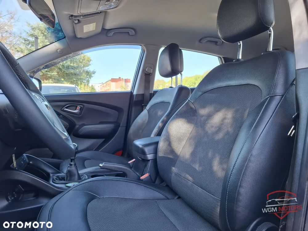 Hyundai Tucson blue 1.7 CRDi 2WD Style - 12