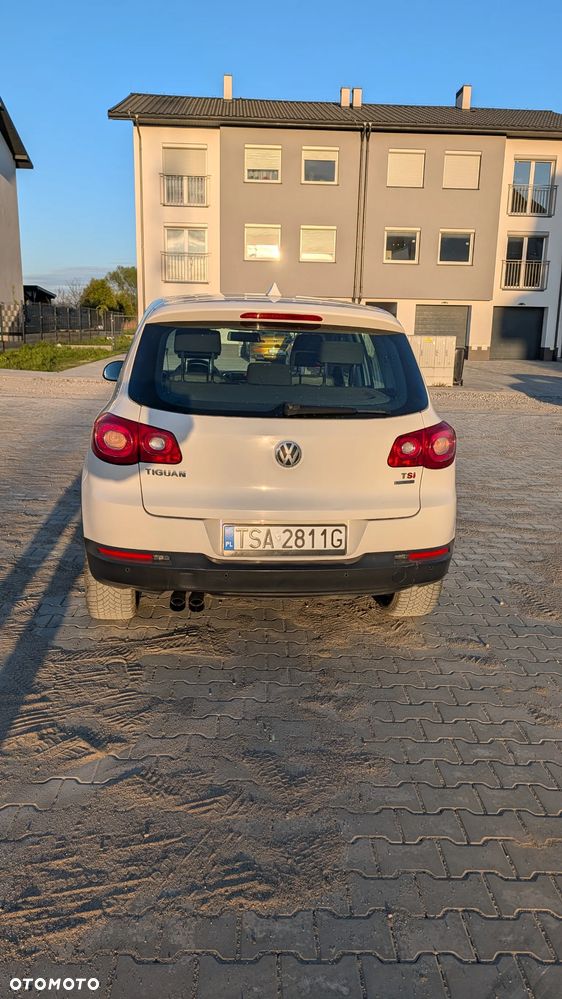 Volkswagen Tiguan 1.4 TSI BlueMot Trend&Fun - 3