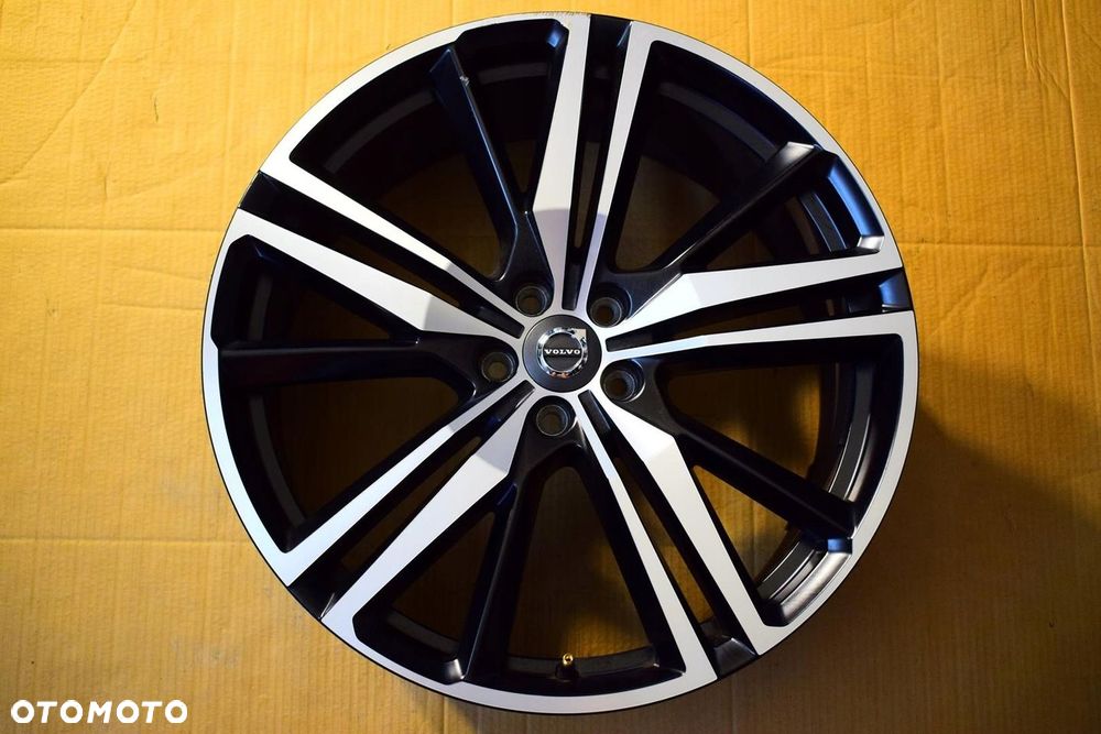 VOLVO 21 ,,R-Design XC60 II XC90 II Oryginał - 1