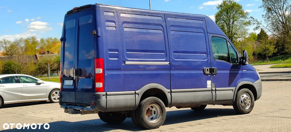 Iveco Daily 35C15 V - 4