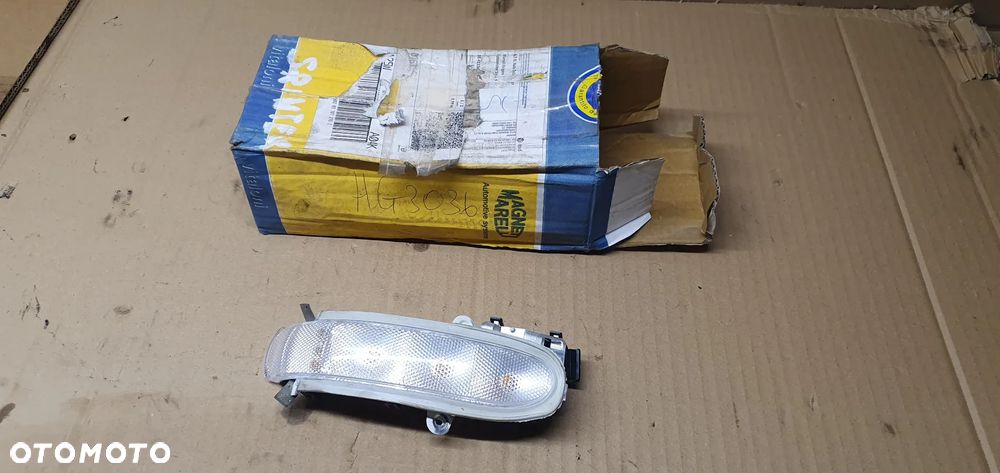 Kierunkowskaz lewy lusterka kierowcy Mercedes C-Klasa W203 980441K5 - 1