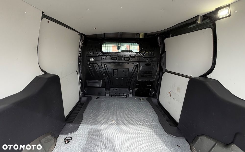 Ford Transit Connect L2H1 1.5 TDCI 8V 100KM 2017r - 19