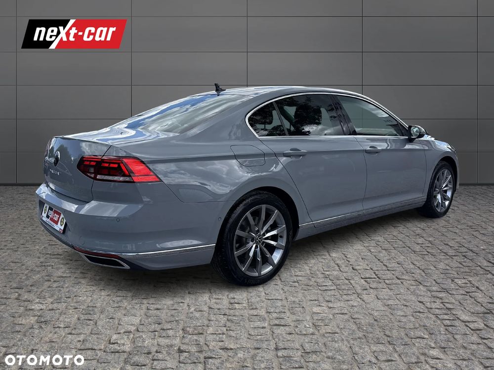 Volkswagen Passat 2.0 TSI Elegance DSG - 5