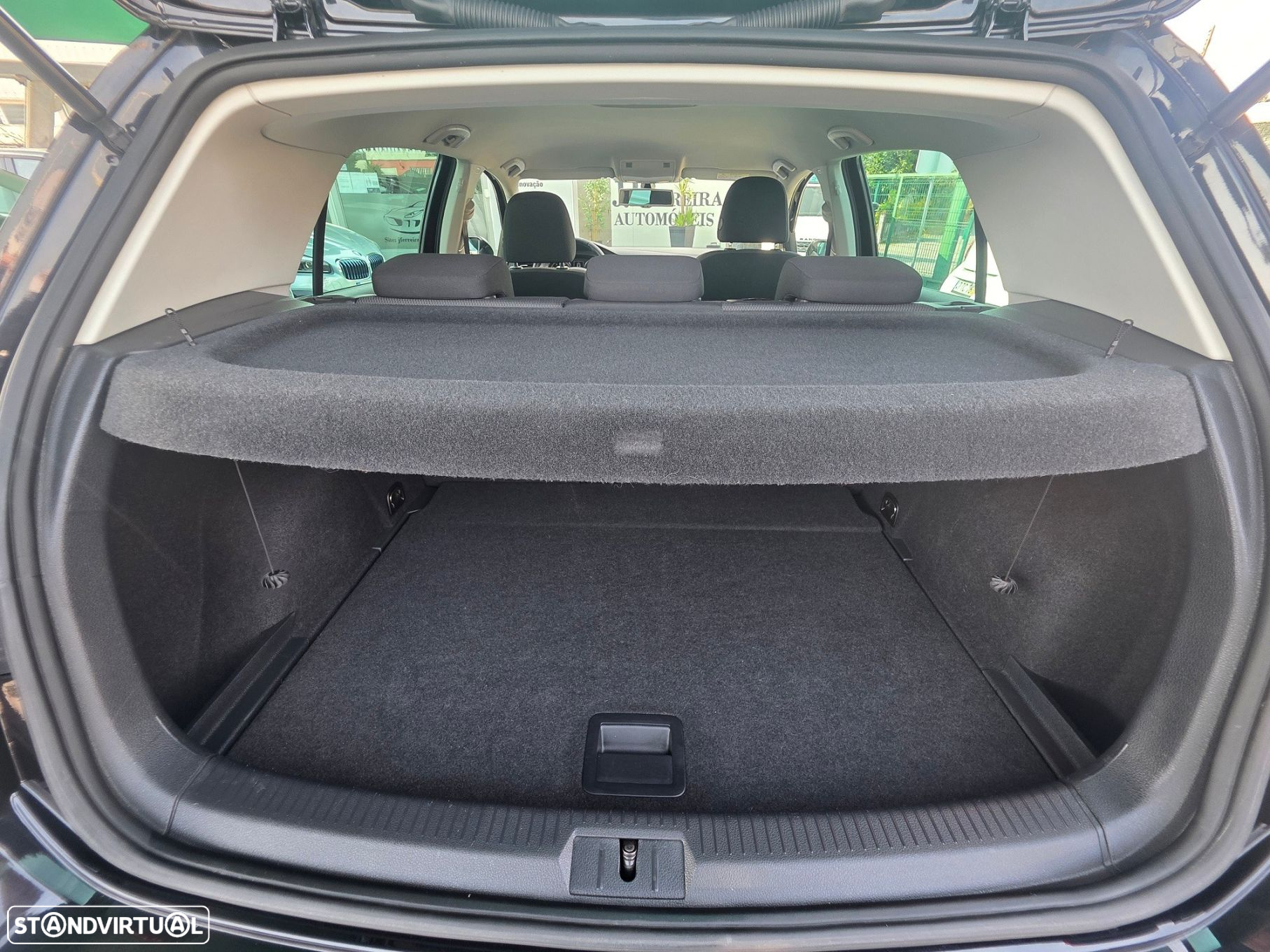 VW Golf 1.2 TSi Confortline DSG - 23