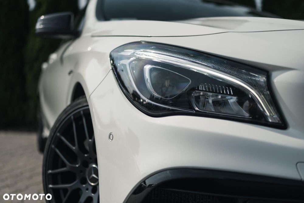 Mercedes-Benz CLA AMG 45 4-Matic - 34