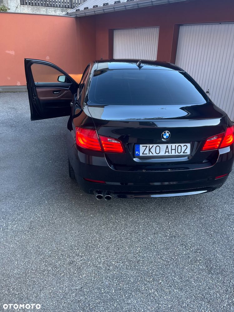 BMW Seria 5 530d xDrive - 12