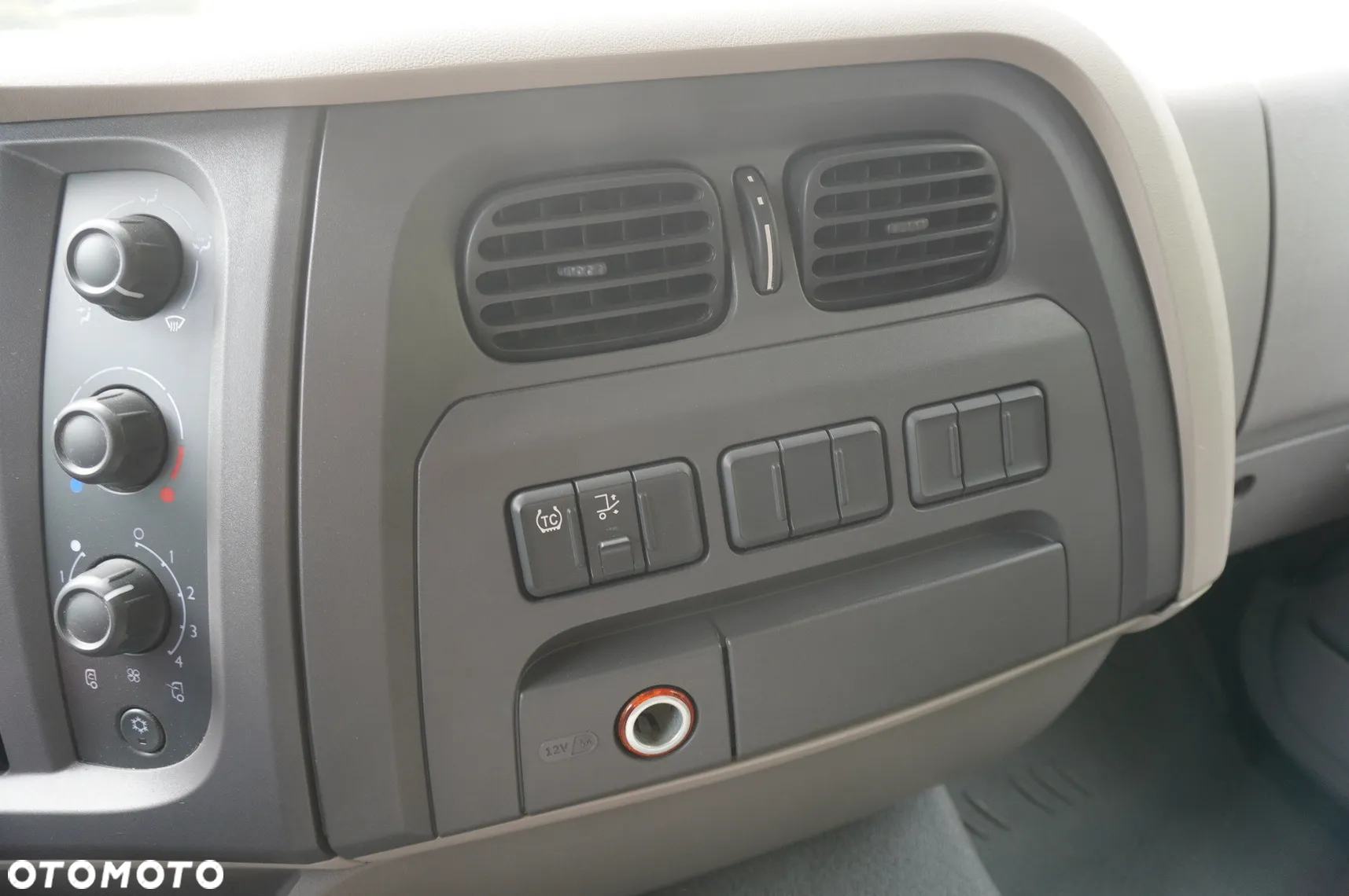 DAF LF 290 / Kontener 21 EPAL / 2021 - 26