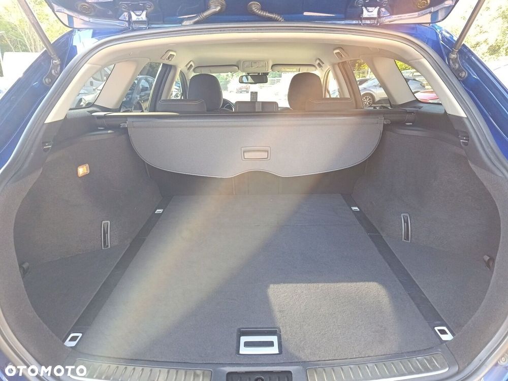 Toyota Avensis 2.0 D-4D Premium - 16