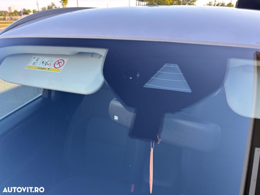 Ford Kuga 2.5 Duratec FHEV TITANIUM - 21