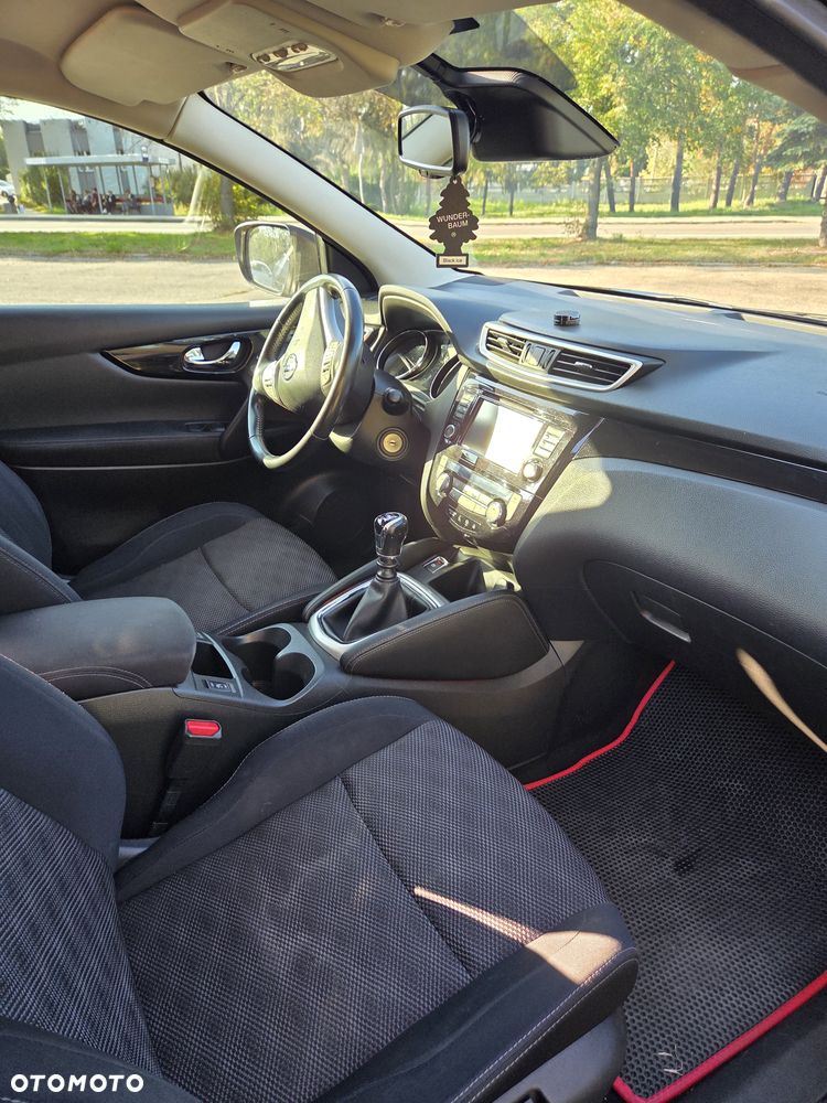Nissan Qashqai 1.5 dCi DPF acenta - 18