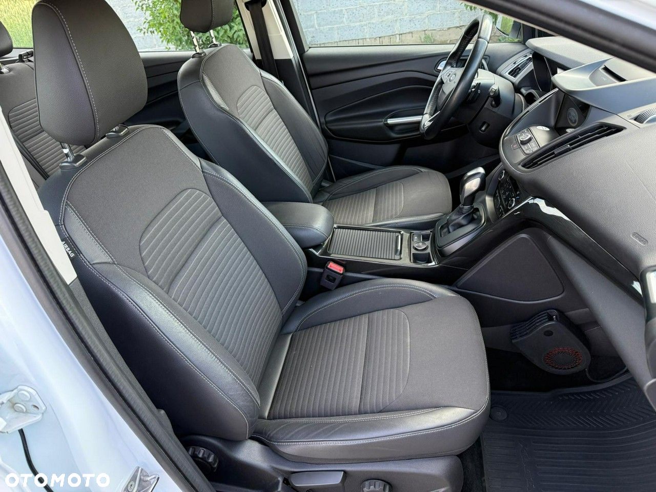 Ford Kuga - 11