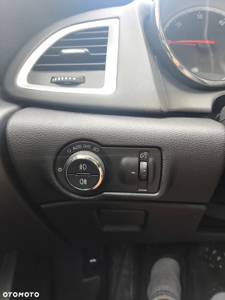 Opel Astra IV 1.7 CDTI Cosmo - 16