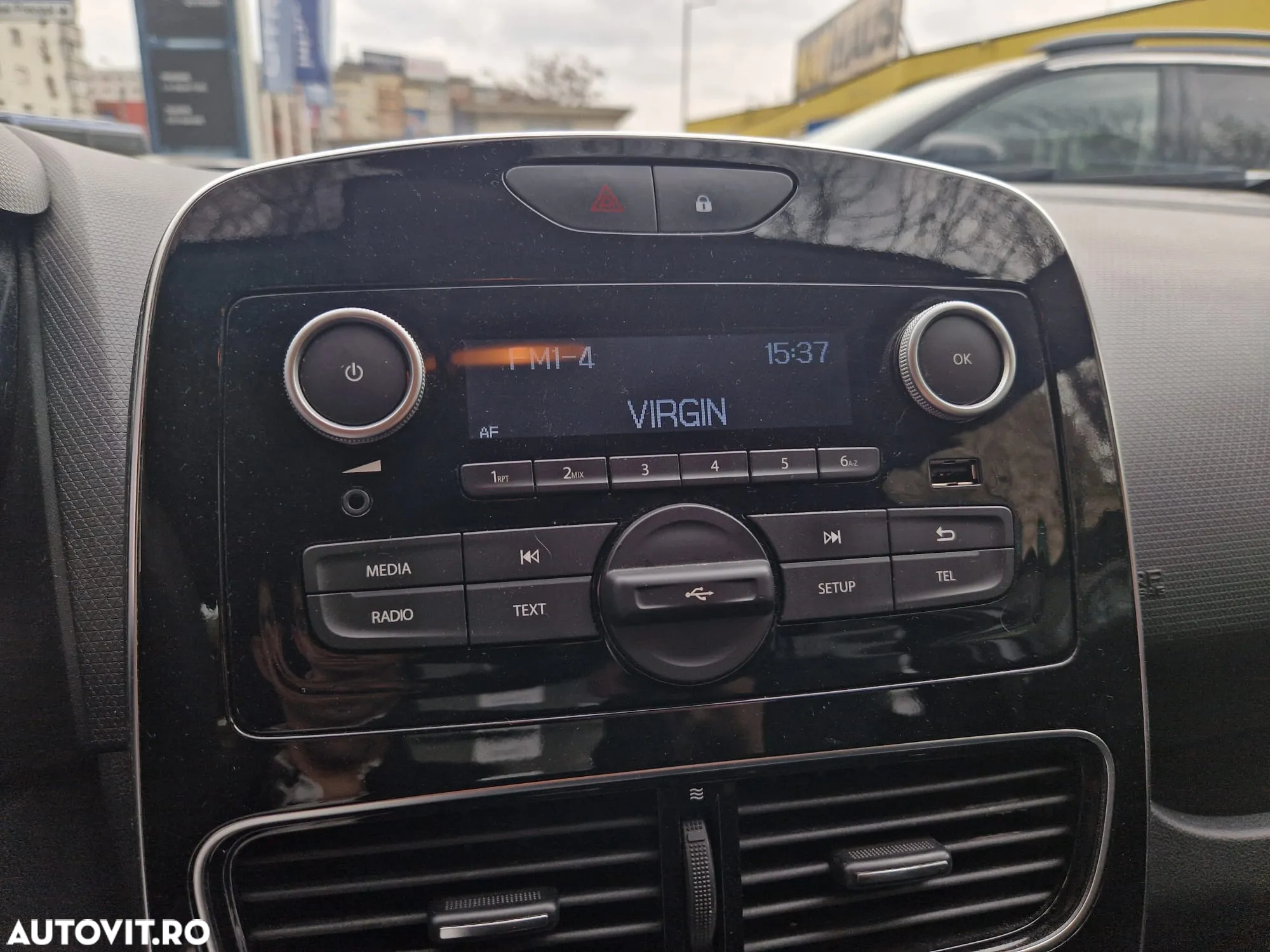 Renault Clio IV 0.9 TCe Life - 15