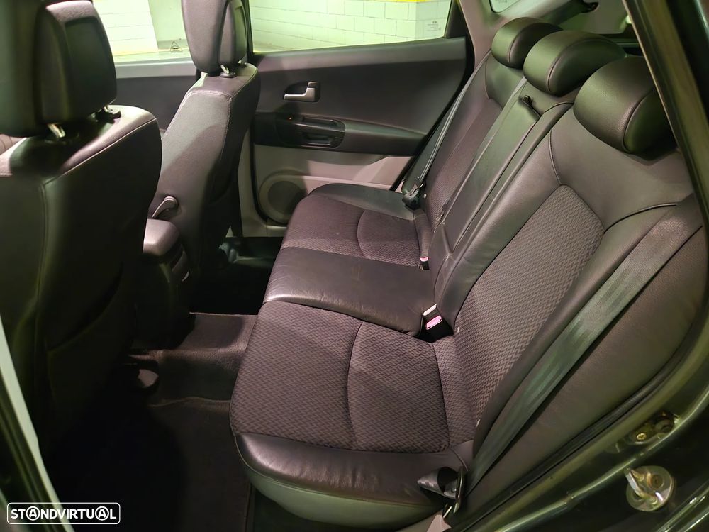 Kia Ceed SW 1.6 CRDi LX - 29
