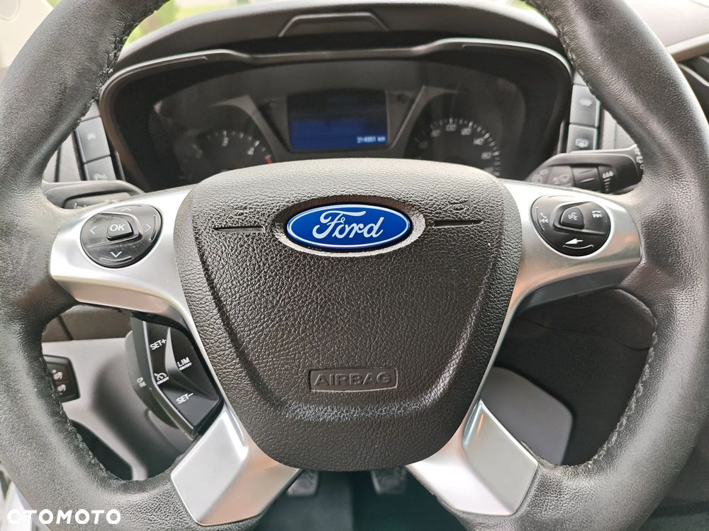 Ford Transit - 17