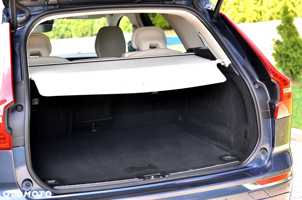 Volvo XC 60 B4 D AWD Inscription - 11