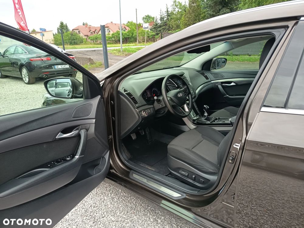 Hyundai i40 Kombi 2.0 Trend - 16