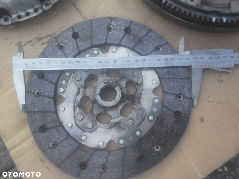 Volkswagen Golf V 1.9 TDi koło dwumasowe plus sprzęgło - 10