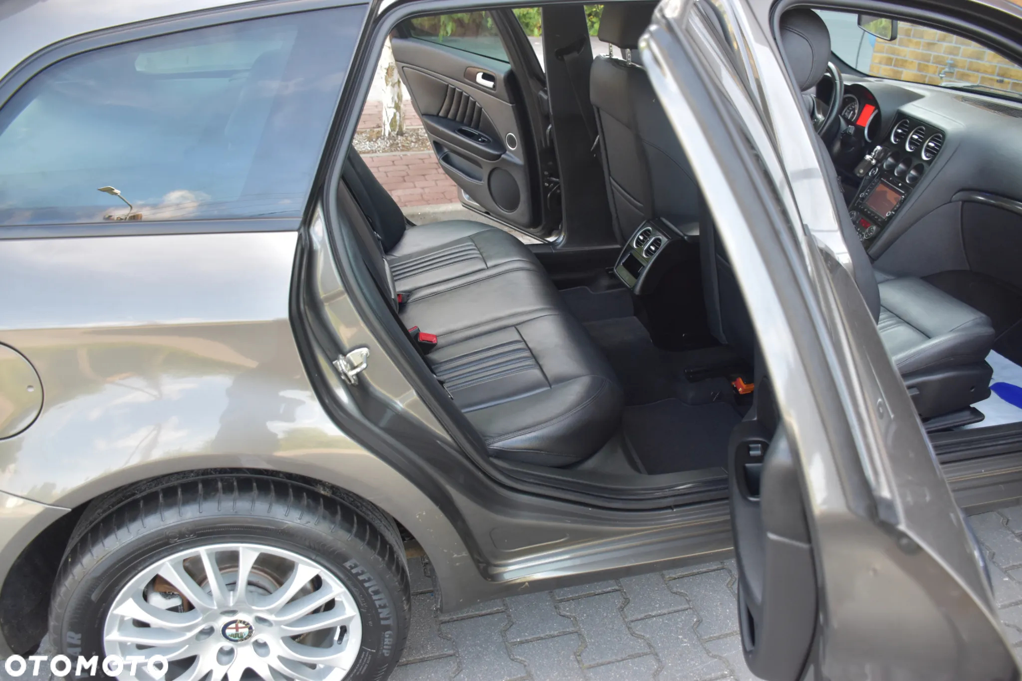 Alfa Romeo 159 2.0JTDM Sport - 15
