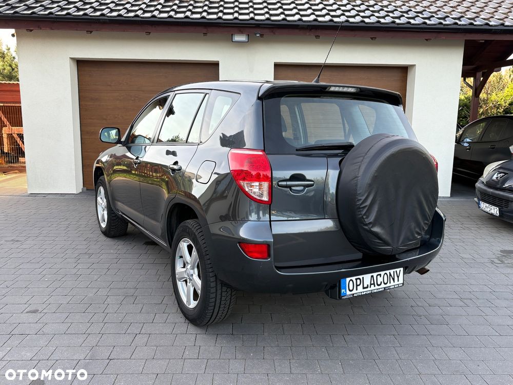 Toyota RAV4 - 3