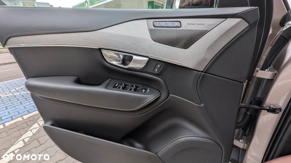 Volvo XC 90 B5 D AWD Ultimate Dark 7os - 21